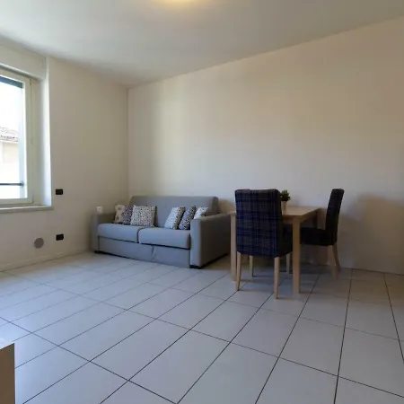 Casa Vacanza Lagolecco ليكو