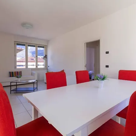 Apartahotel Casa Vacanza Lagolecco Lecco